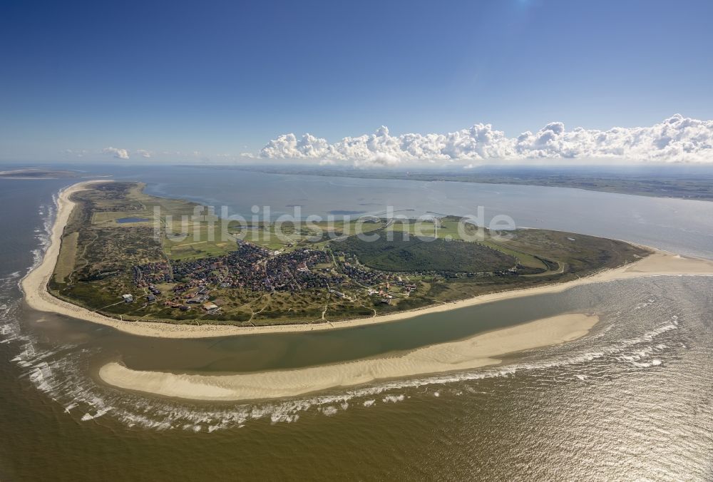 Luftaufnahme Langeoog - Insel Langeoog als Bestandteil der Ostfriesischen Inseln der Nordsee im Bundesland Niedersachsen