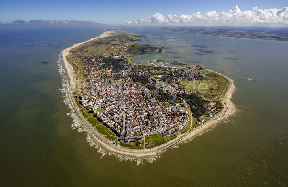 Luftaufnahme Norderney - Insel des Nordseeheilbad Norderney im Bundesland Niedersachsen