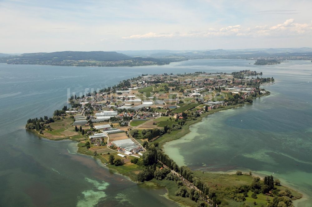 Luftaufnahme Reichenau - Insel Reichenau am Ufer des Bodensee im Bundesland Baden-Württemberg