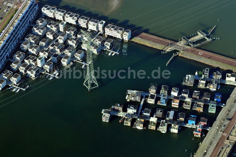 Amsterdam aus der Vogelperspektive: Insel Steigerland in Amsterdam in der Provinz Nordholland in den Niederlanden