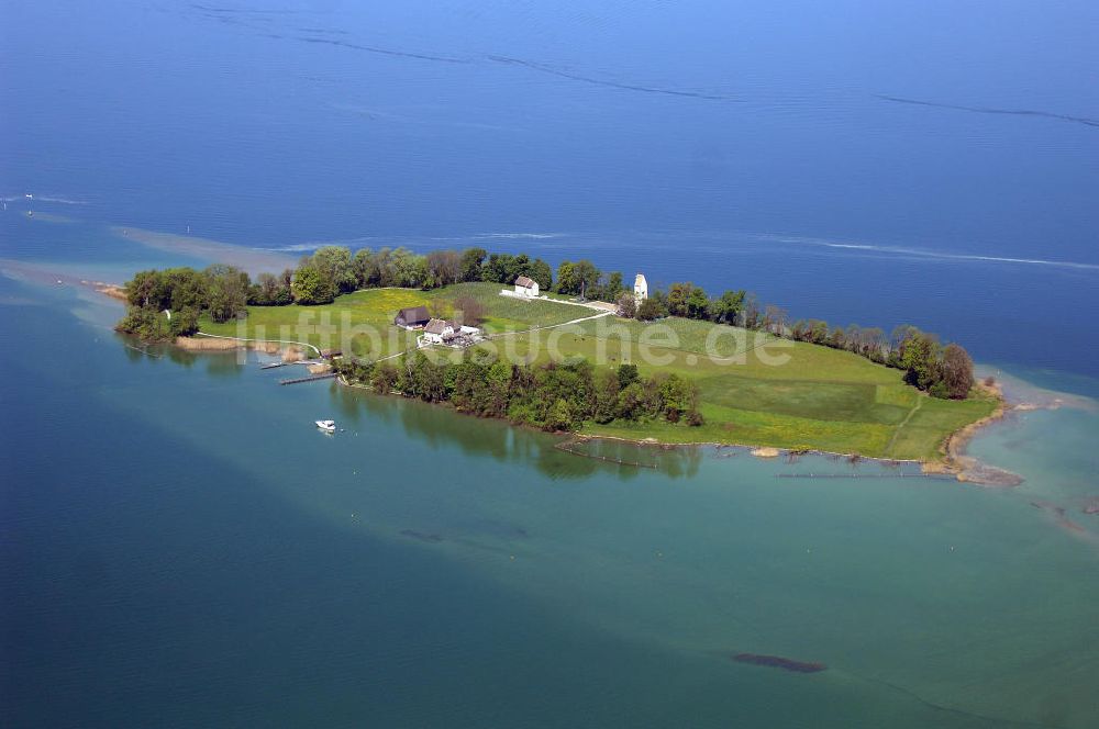 Rapperswil aus der Vogelperspektive: Insel Ufenau im Zürichsee bei Rapperswil