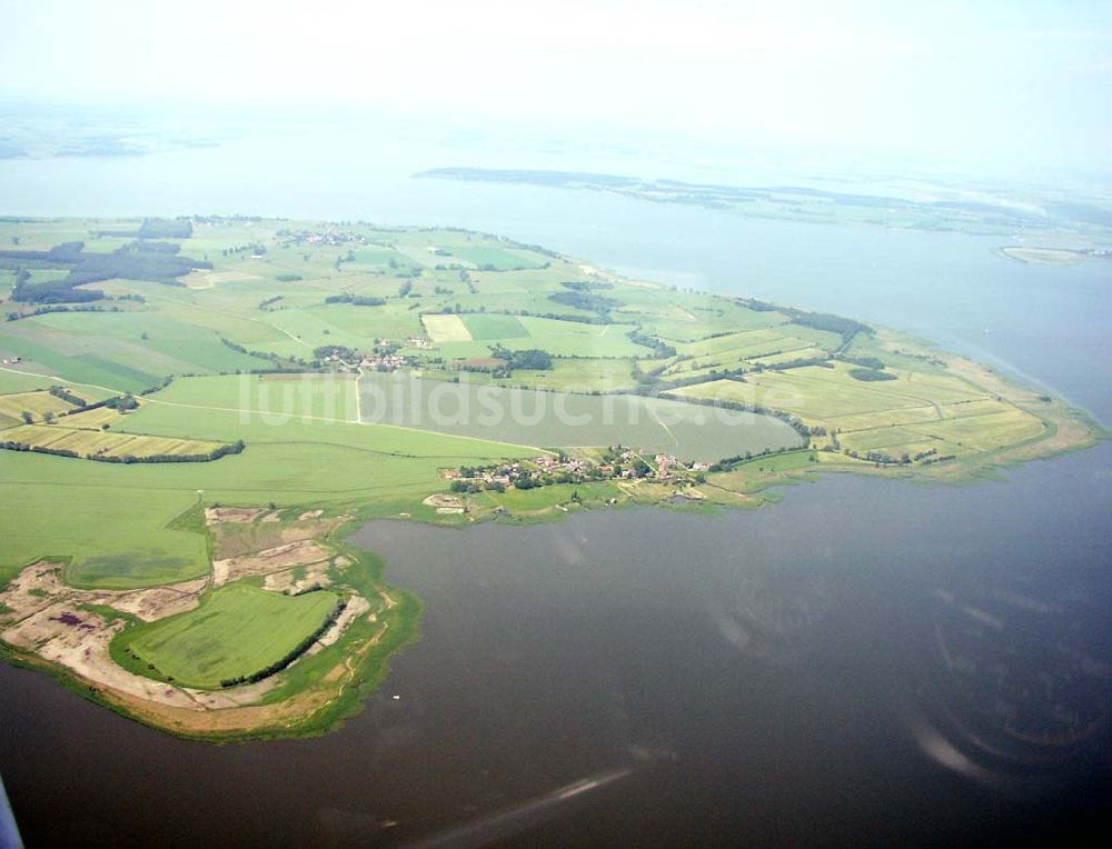 Usedom in Mecklenburg - Vorpommern aus der Vogelperspektive: Insel Usedom in Mecklenburg - Vorpommern an der Achterwasserseite.