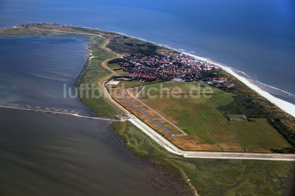 Luftbild Wangerooge - Insel Wangerooge mit Flugplatz im Bundesland Niedersachsen