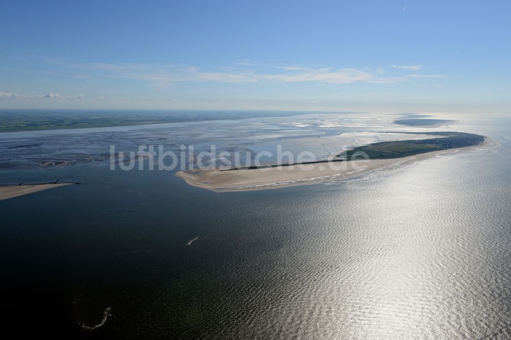 Luftaufnahme Wangerooge - Insel Wangerooge im Wattenmeer in der Nordsee im Bundesland Niedersachsen