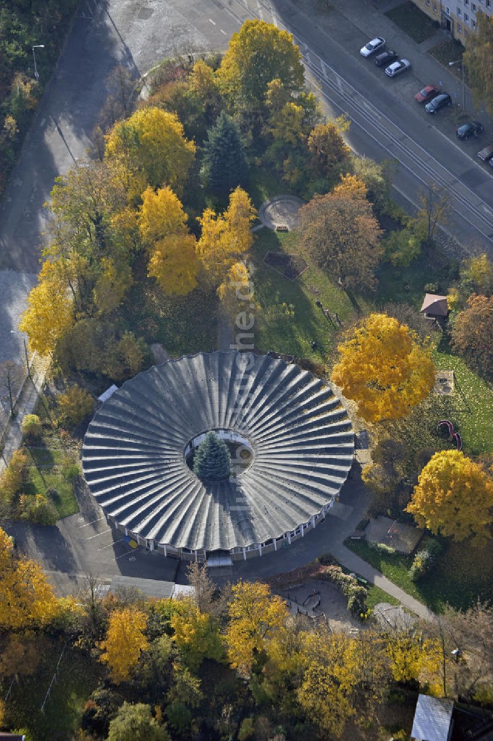 Luftaufnahme Leipzig - Integrationskindertagesstätte Hand in Hand Leipzig im Herbst