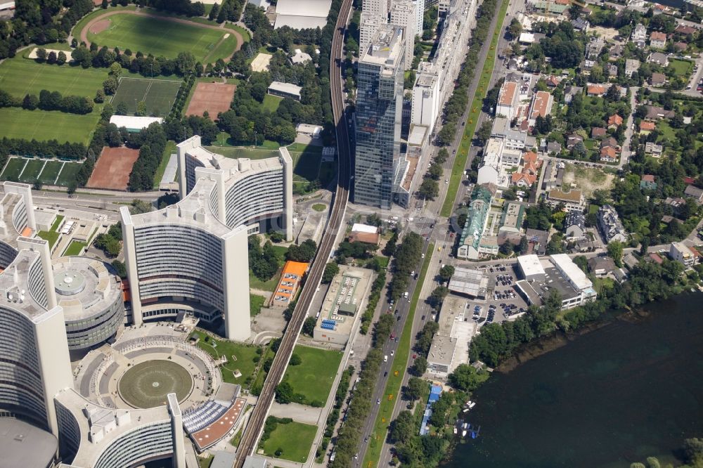 Wien aus der Vogelperspektive: Internationales Zentrum im Innenstadtbereich in Wien in Österreich