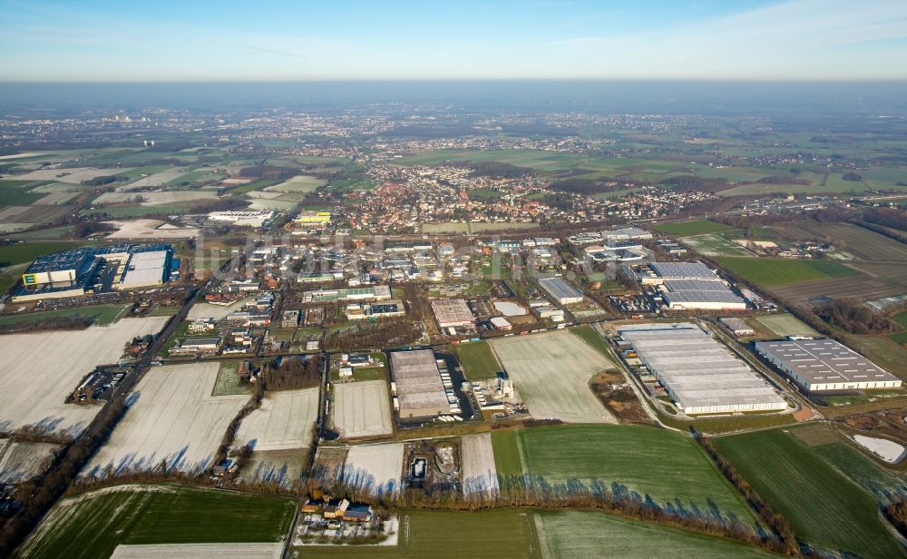 Luftaufnahme Hamm - Inversions - Wetterlage über dem Industrie- und Gewerbegebiet in Hamm im Bundesland Nordrhein-Westfalen