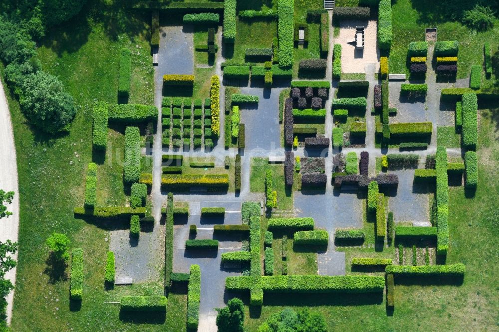 Luftbild Schwerin - Irrgarten - Labyrinth Heckengarten in Schwerin im Bundesland Mecklenburg-Vorpommern, Deutschland