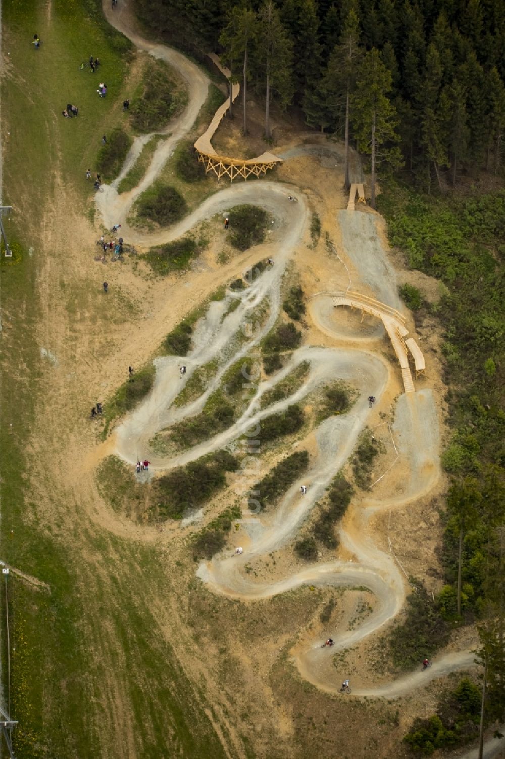 Luftaufnahme Winterberg - IXS Dirt Masters Mountainbike Freeride Festival in Winterberg im Bundesland Nordrhein-Westfalen