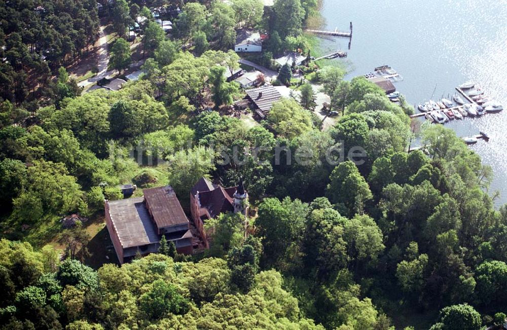 Luftbild Wendisch-Rietz / Brandenburg - Jagdschloß am Scharmützelsee. Datum: 21.05.2003