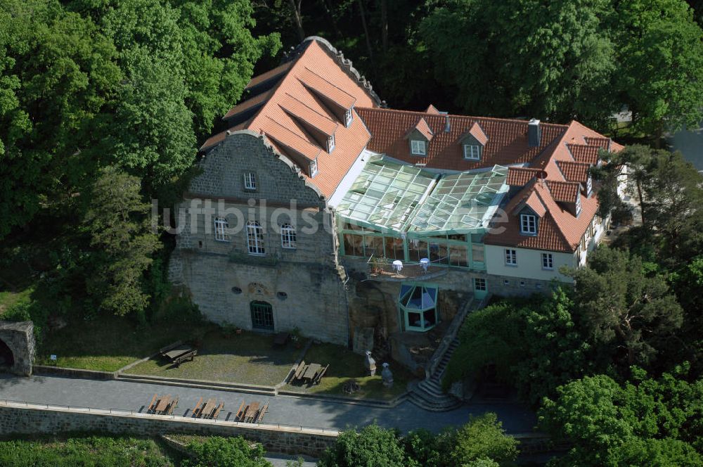 HALBERSTADT aus der Vogelperspektive: Jagdschloss Spiegelsberge im Landschaftsschutzpark Spiegelsberge am Tiergarten in Halberstadt