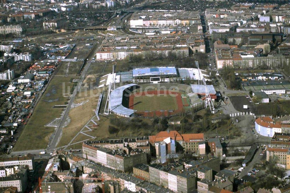 Luftaufnahme Berlin / Prenzlauer Berg - Jahnsportpark in Berlin Prenzlauer Berg.