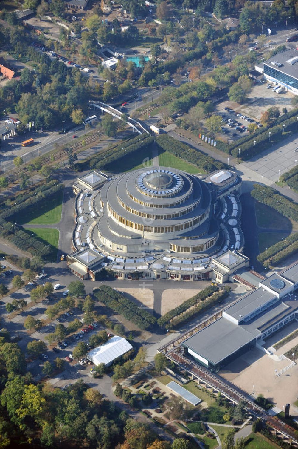 Luftbild WROCLAW - BRESLAU - Jahrhunderthalle (Hala Stulecia, Hala Ludowa) Breslau, Niederschlesien in Polen