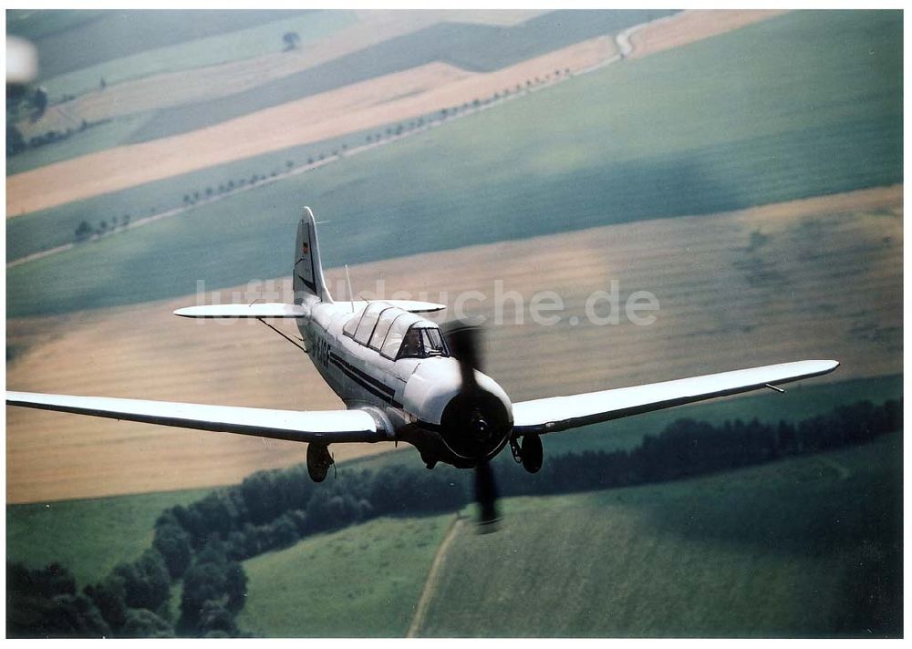 Chemnitz aus der Vogelperspektive: JAK 18 A der Fiedler - Airservice Jahnsdorf über dem Stadtrand und Umgebung von Chemnitz