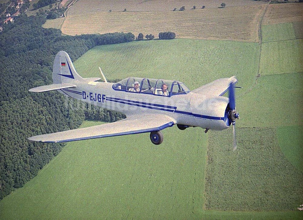 Chemnitz von oben - JAK 18 A der Fiedler - Airservice Jahnsdorf über dem Stadtrand und Umgebung von Chemnitz