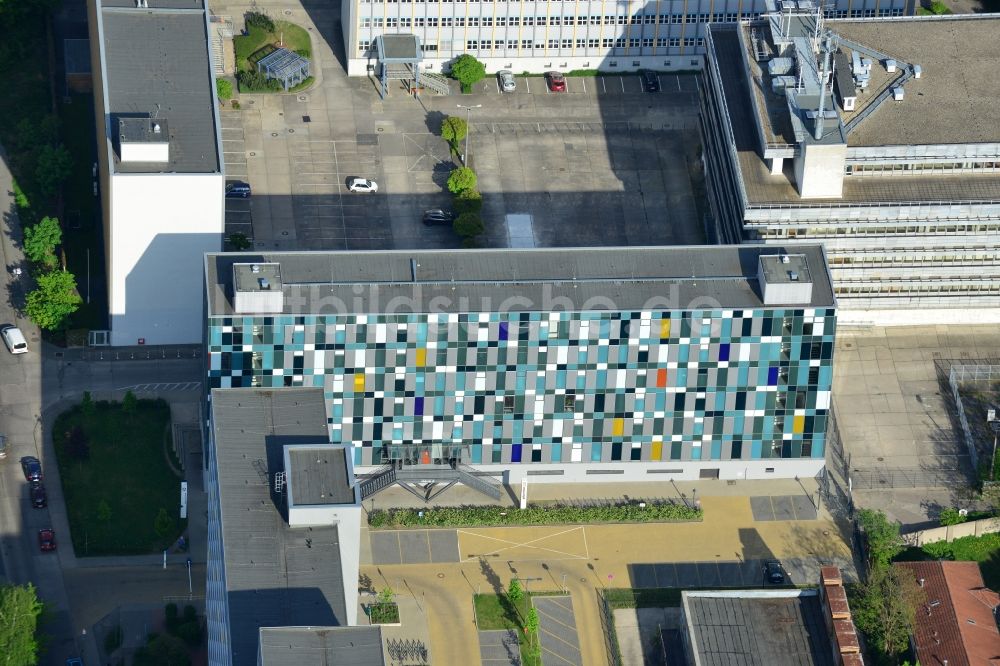 Berlin aus der Vogelperspektive: Jobcenter Lichtenberg an der Gotlindestraße in Berlin