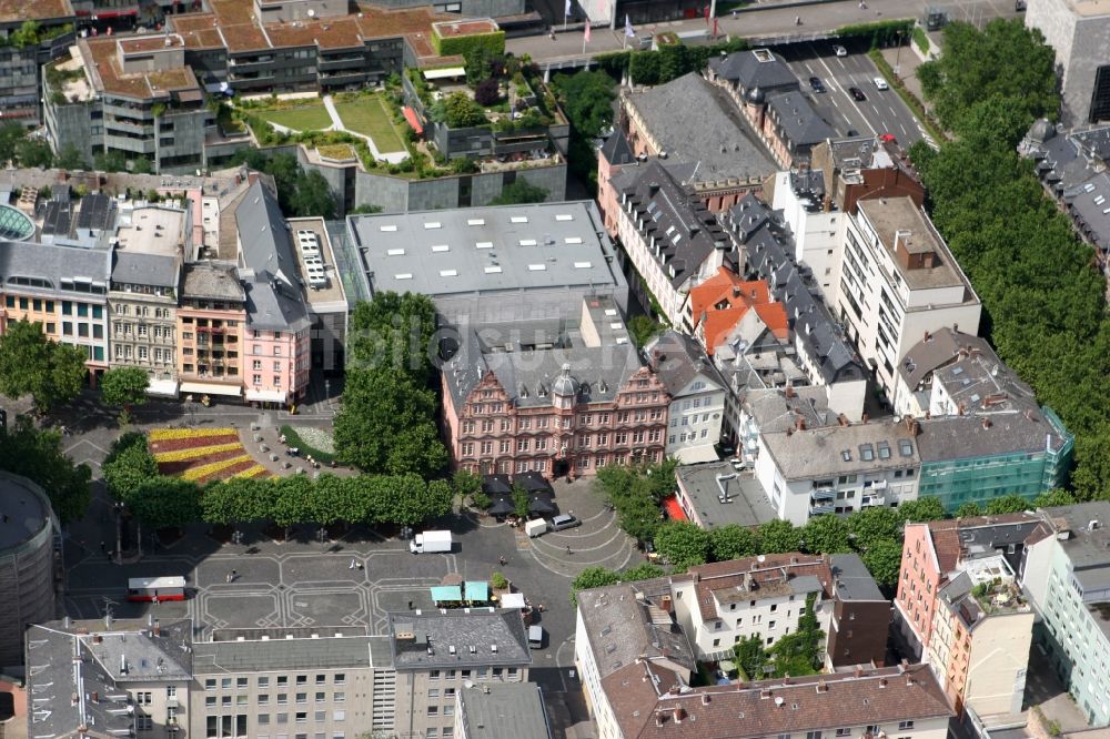 Mainz aus der Vogelperspektive: Johannes-Gutenberg-Museum in Mainz im Bundesland Rheinland-Pfalz