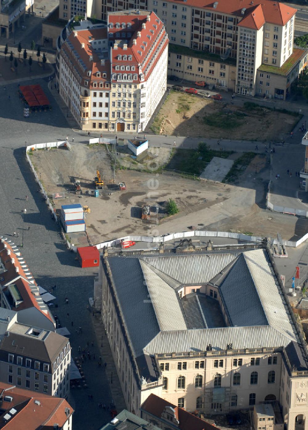 Dresden aus der Vogelperspektive: Johanneum, Baufeld Quartier VI und Heinrich Schütz Residenz