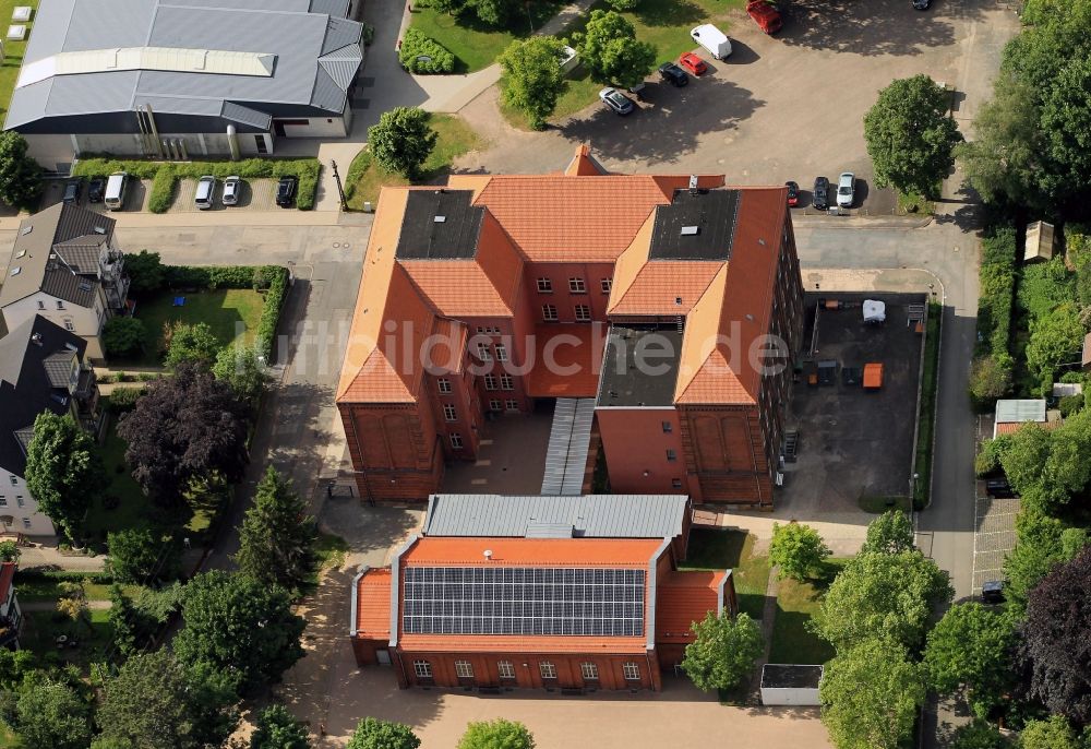 Luftaufnahme Gotha - Josias-Friedrich-Löffler-Schule am Tivoli in Gotha im Bundesland Thüringen