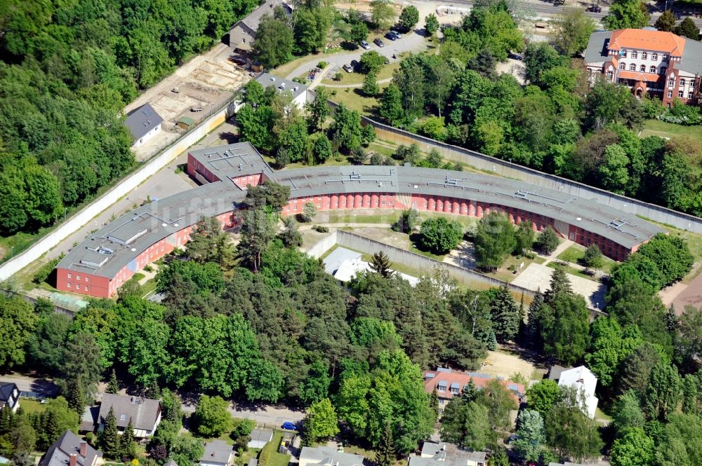 Luftbild Berlin - Jugendarrestanstalt JVA im Ortsteil Lichtenrade in Berlin, Deutschland