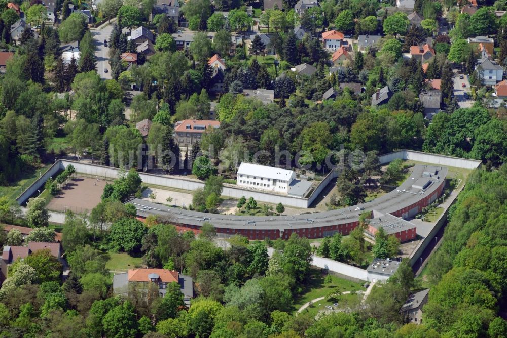 Luftbild Berlin - Jugendarrestanstalt JVA im Ortsteil Lichtenrade in Berlin, Deutschland