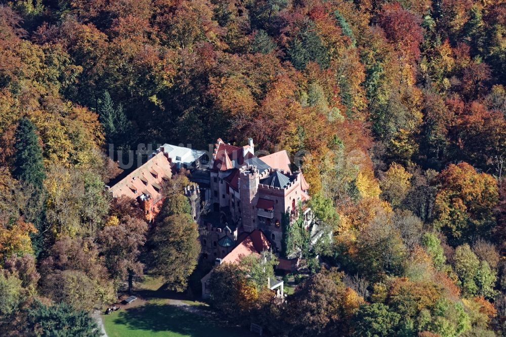 Luftaufnahme Pullach im Isartal - Jugendherberge, Naturerlebniszentrum und Bildungszentrum Burg Schwaneck in Pullach im Isartal im Bundesland Bayern