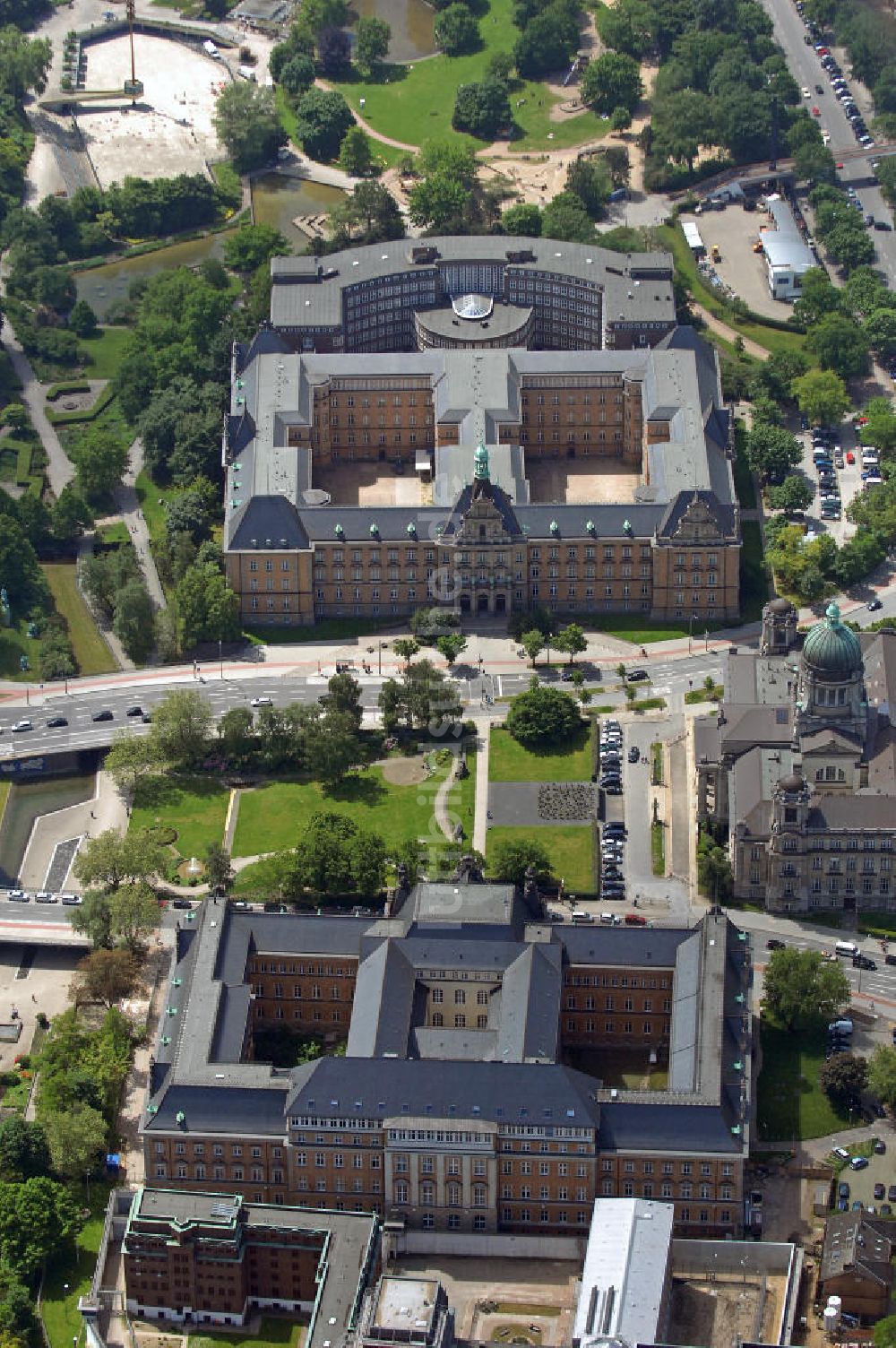 Hamburg von oben - Justizforum Hamburg