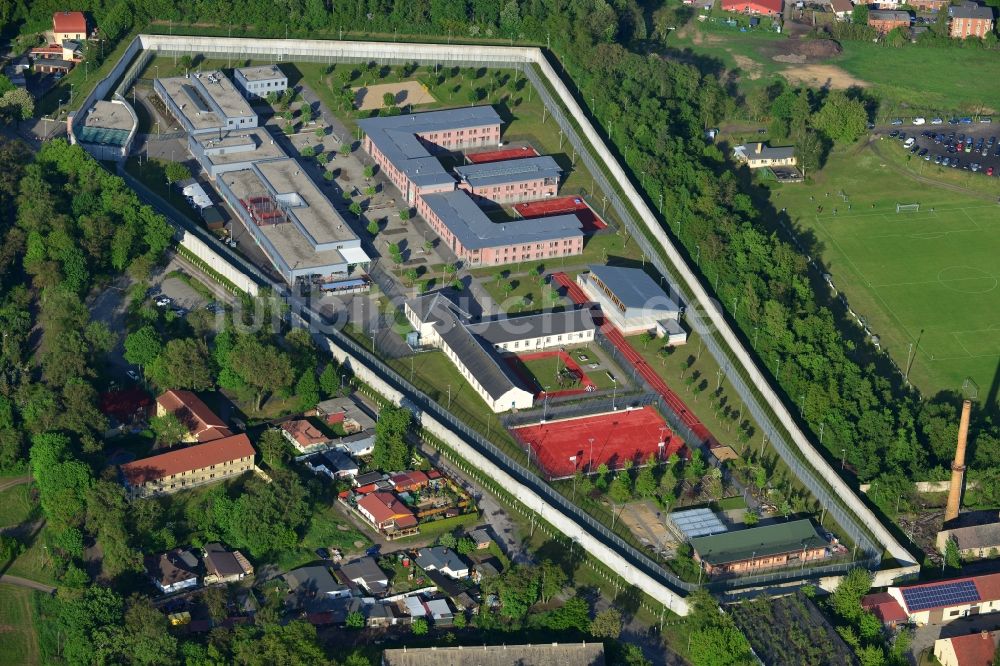 Luftbild Wriezen - Justizvollzugsanstalt JVA Justizvollzugsanstalt Nord-Brandenburg Teilanstalt Wriezen im Ortsteil Lüdersdorf in Wriezen im Bundesland Brandenburg, Deutschland