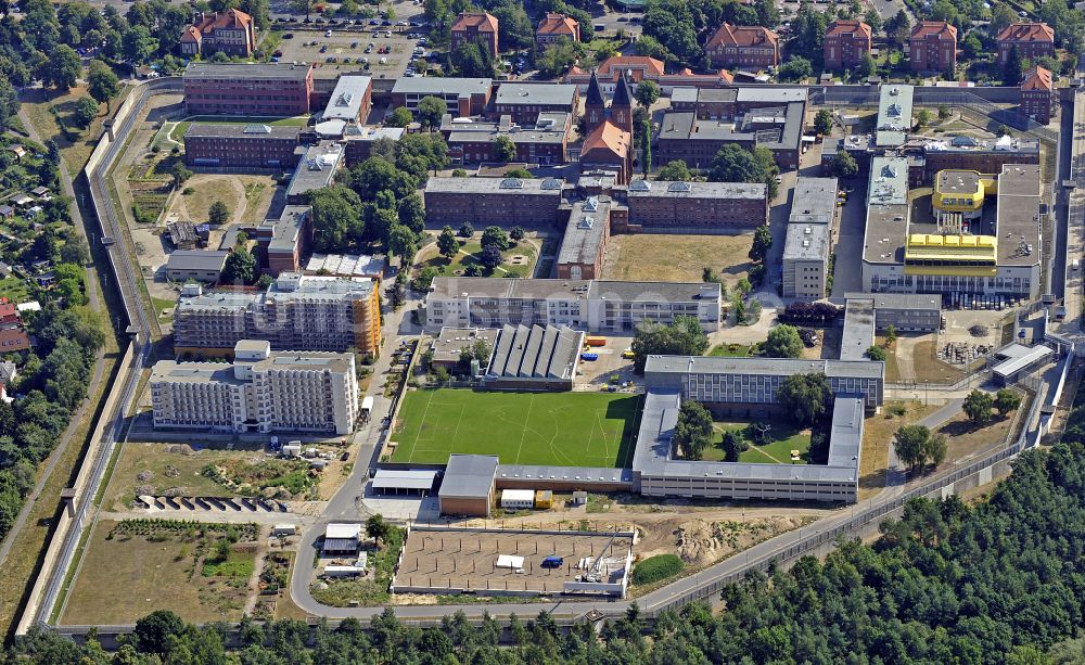 Luftaufnahme Berlin - Justizvollzugsanstalt JVA Tegel im Ortsteil Reinickendorf in Berlin, Deutschland