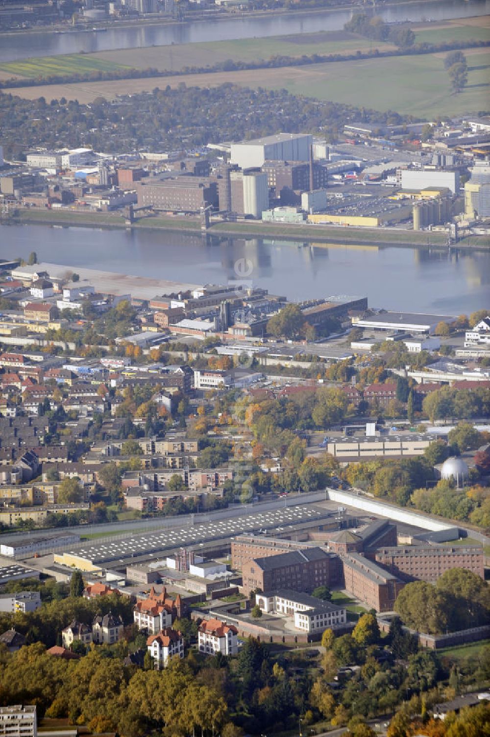 Mannheim aus der Vogelperspektive: Justizvollzugsanstalt Mannheim