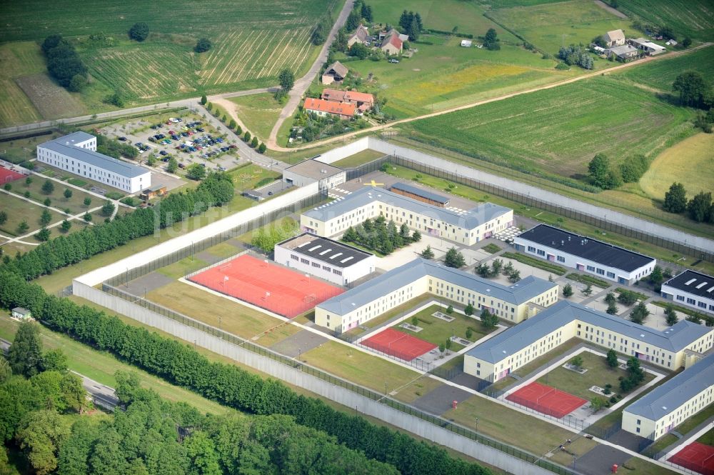 Luftaufnahme Wulkow - Justizvollzugsanstalt Nord-Brandenburg Teilanstalt Neuruppin-Wulkow in Wulkow im Bundesland Brandenburg, Deutschland