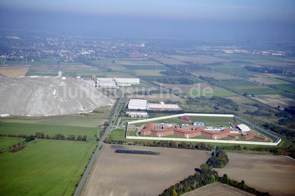 Luftaufnahme Sehnde - Justizvollzugsanstalt Sehnde und die ehemalige Kali Mine Bergmannsegen