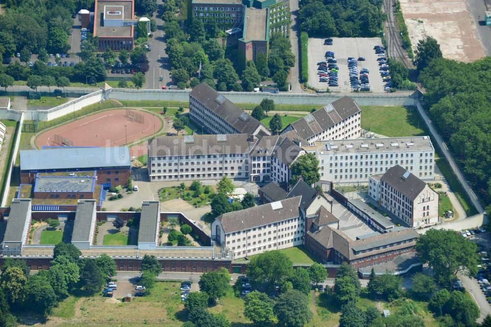 Bochum aus der Vogelperspektive: JVA Bochum, auch Krümmede genannt, ist eine Justizvollzugsanstalt in Bochum im Bundesland Nordrhein-Westfalen