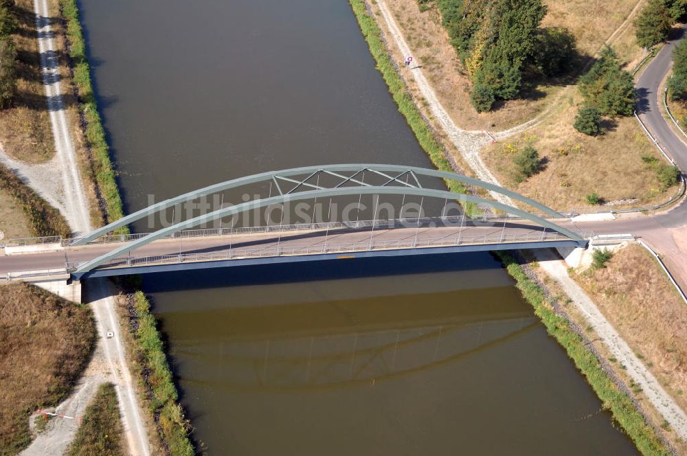 Luftaufnahme Kade - Kader-Brücke bei Kade