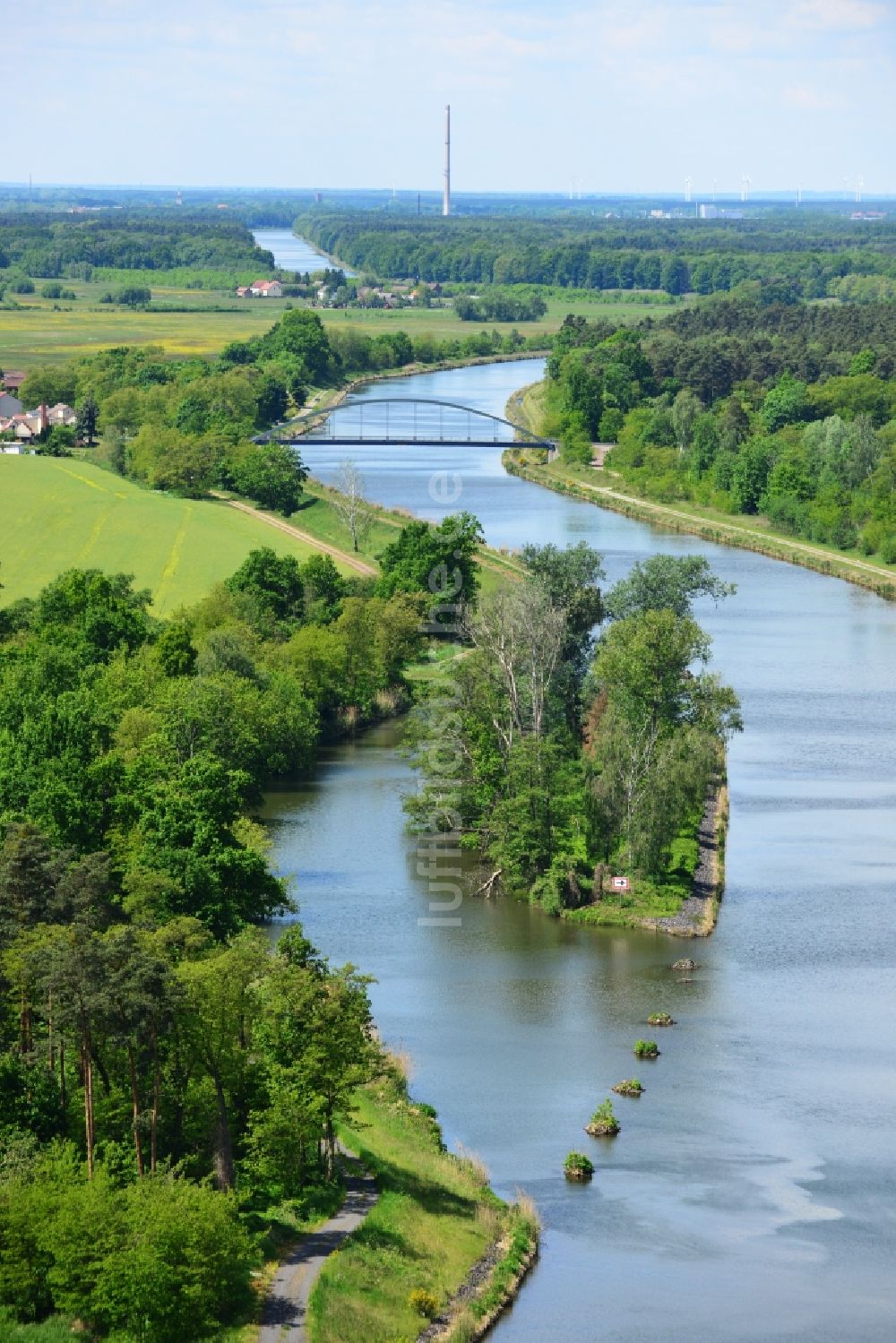 Luftbild Kade OT Kader Schleuse - Kader-Brücke über dem Elbe-Havel-Kanal im Bundesland Sachsen-Anhalt