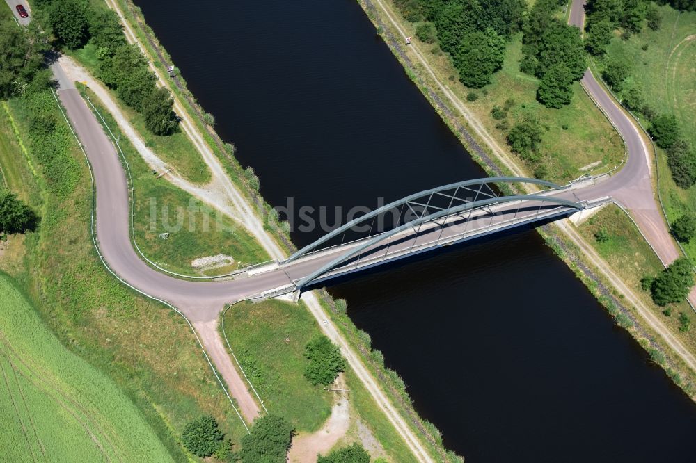 Luftbild Kade - Kader-Brücke über dem Elbe-Havel-Kanal im Bundesland Sachsen-Anhalt