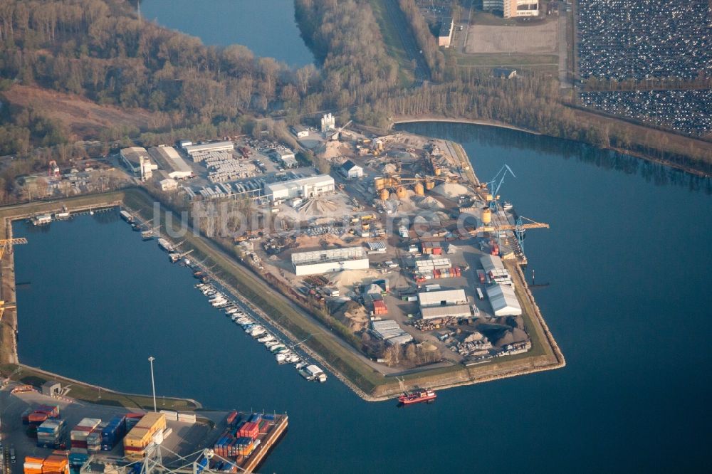 Luftbild Germersheim - Kaianlagen und Schiffs- Anlegestellen am Hafenbecken des Binnenhafen des Rhein mit Liegplatz des Motorboot-Sportverein Germersheim e.V. in Germersheim im Bundesland Rheinland-Pfalz, Deutschland