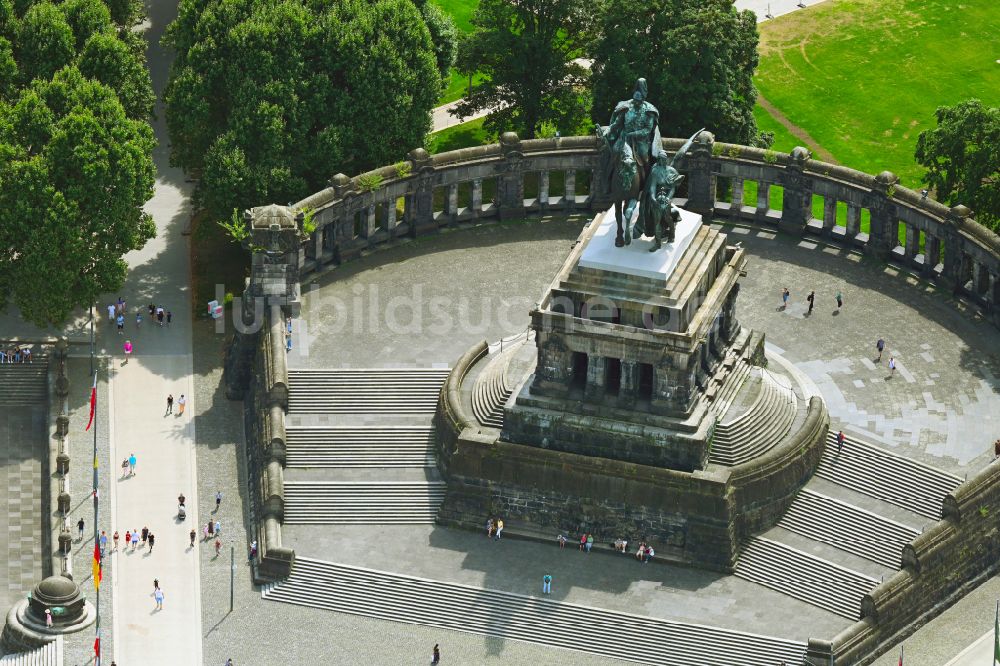 Koblenz von oben - Kaiser- Wilhelm- I.- Denkmal in Koblenz im Bundesland Rheinland-Pfalz