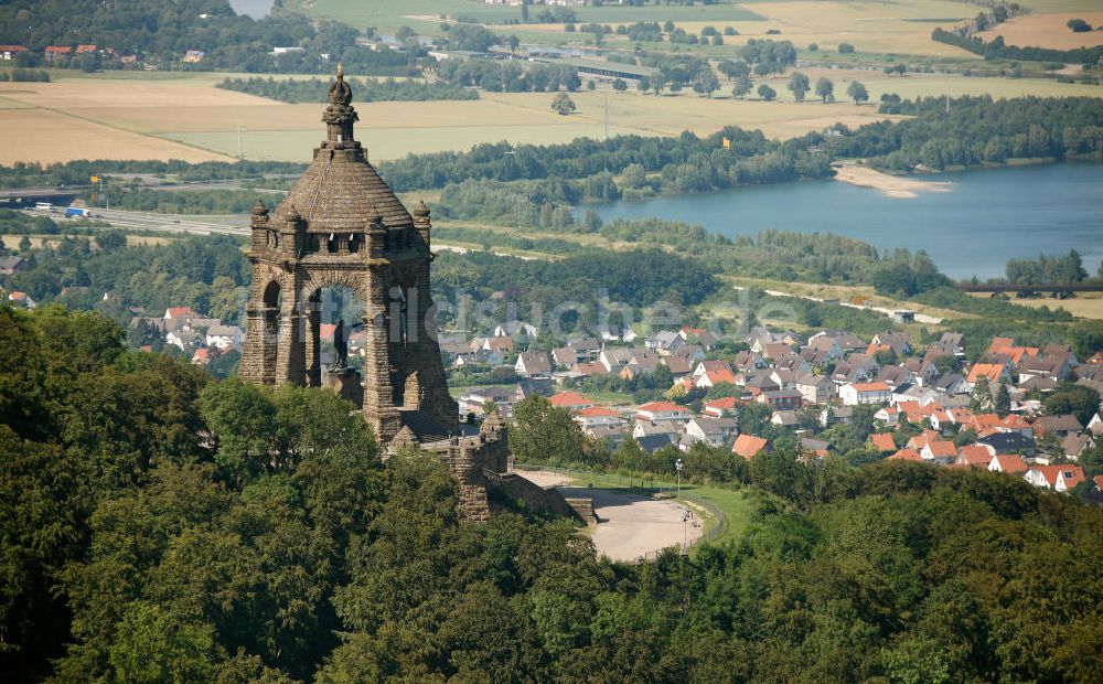 Porta Westfalica von oben - Kaiser-Wilhelm-Denkmal an der Porta Westfalica