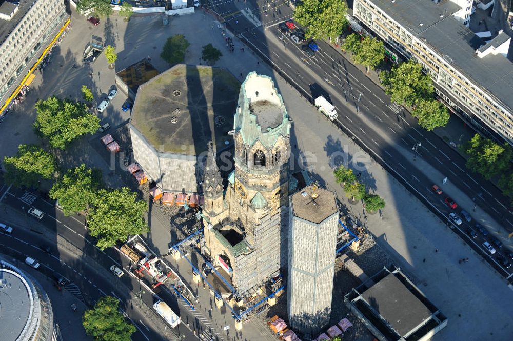 Berlin aus der Vogelperspektive: Kaiser-Wilhelm-Gedächtnis-Kirche in Berlin-Charlottenburg