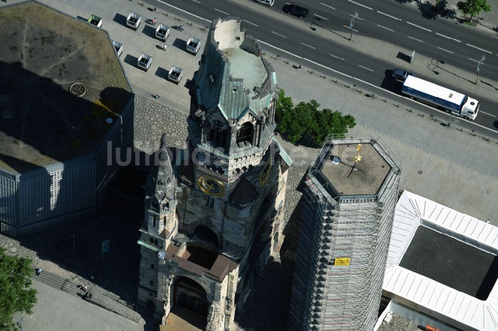 Berlin von oben - Kaiser-Wilhelm Gedächtniskirche in Berlin