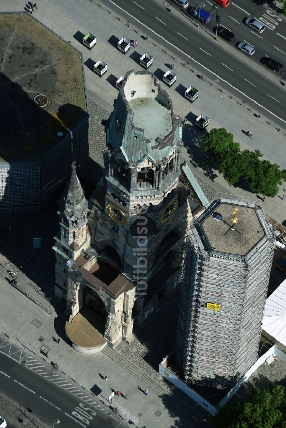 Luftbild Berlin - Kaiser-Wilhelm Gedächtniskirche in Berlin