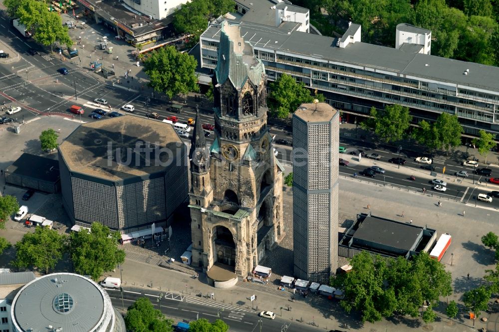 Berlin aus der Vogelperspektive: Kaiser-Wilhelm Gedächtniskirche in Berlin im Bundesland Berlin