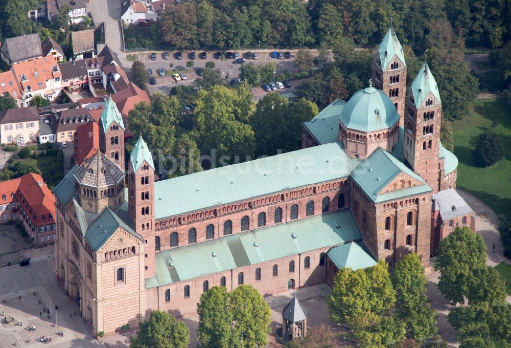 Luftaufnahme Speyer - Kaiserdom zu Speyer im Bundesland Rheinland-Pfalz