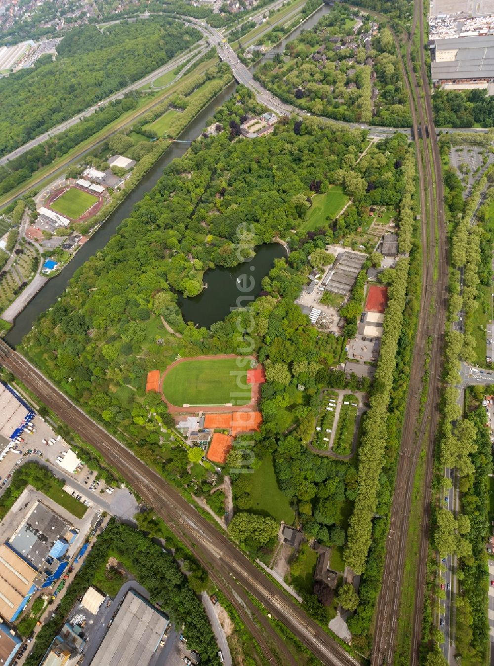 Luftaufnahme Oberhausen - Kaisergarten in Oberhausen im Bundesland Nordrhein-Westfalen