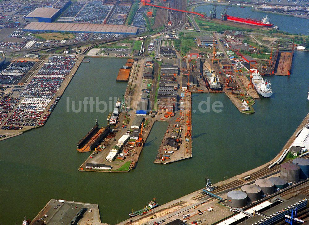 Luftaufnahme Bremerhaven - Kaiserhäfen I, II und III und den Verbindungshafen am Wendebecken an der Weser in Bremerhaven