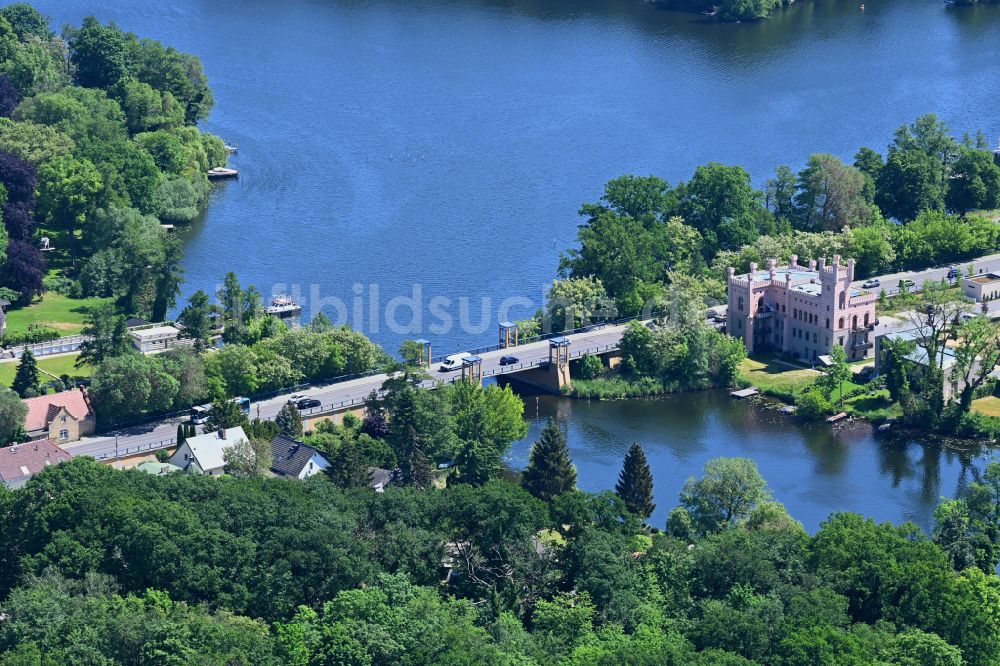 Potsdam aus der Vogelperspektive: Kaiservilla oder Haus Nedlitz - Mehrfamilienhaus-Wohnanlage in Potsdam im Bundesland Brandenburg, Deutschland