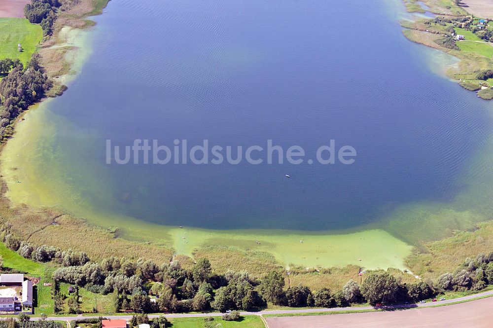 WONGROWITZ / WAGROWIEC aus der Vogelperspektive: Kaliszanskie See in Wongrowitz / Kamienica in der Woiwodschaft Großpolen