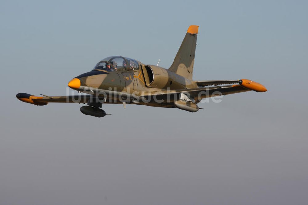 Bitburg von oben - Kampfjet Aero L-39 Albatros auf dem Flugplatz Bitburg