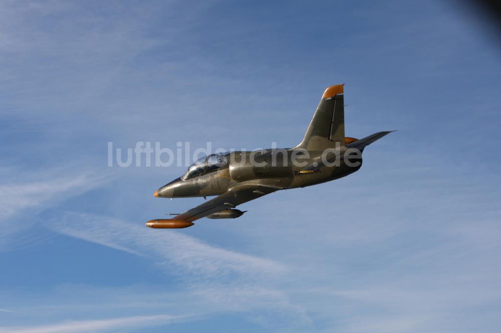 Luftbild Bitburg - Kampfjet Aero L-39 Albatros auf dem Flugplatz Bitburg